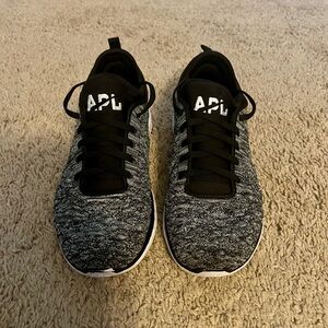 APL Women’s TechLoom Pro (Size 7)